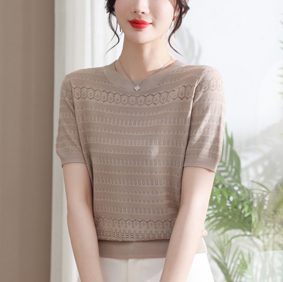 【魅力女神】夏季冰絲短袖針織衫!新款圓領薄款短款上衣,精美提花,優雅氣質! 【魅力女神】夏季冰絲短袖針織衫!新款圓領薄款短款上衣,精美提花,優雅氣質!